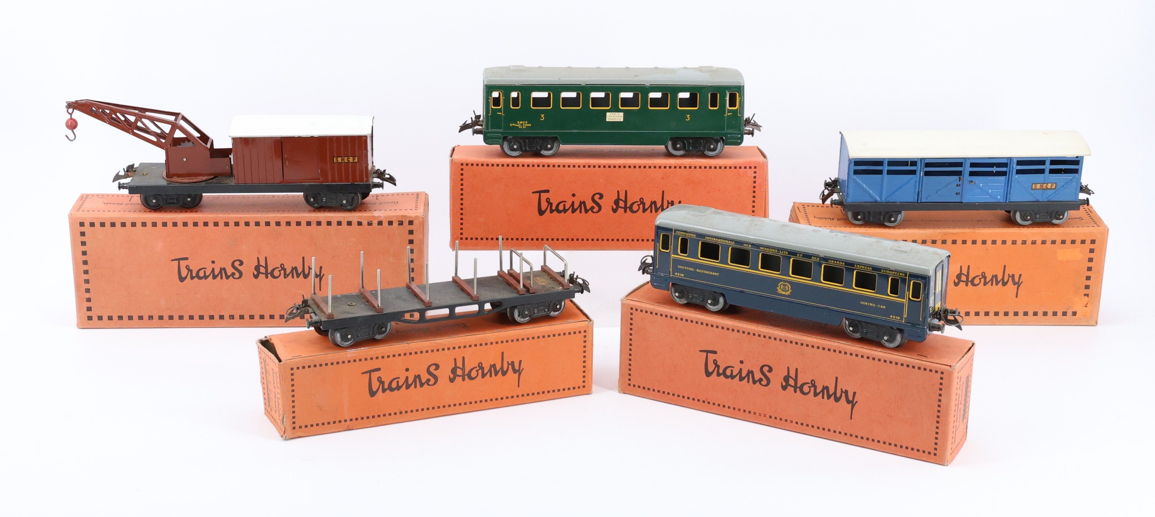 Objets d'art & Curiosités