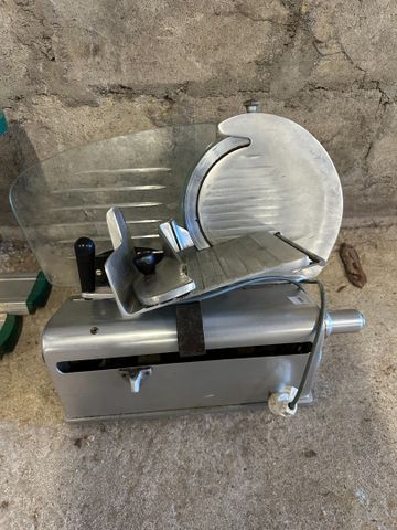 Trancheuse à jambon