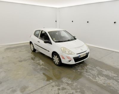 RENAULT CLIO.III STE DCI75 AIR 3P. Pour obtenir le contrôle … - Photo 1