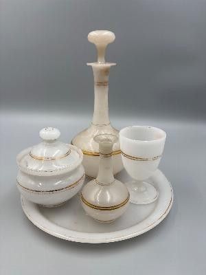 Verre d'eau en verre opalin blanc, 4 pièces, comprenant une …