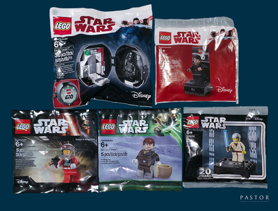 a lot of lego star wars minifigurs in the package