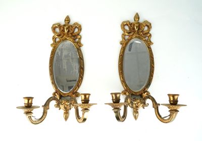 paire d'appliques murales anciennes en laiton avec miroirs et bougeoirs