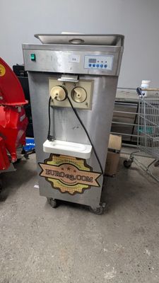 Machine à glace à l'italienne Adresse : 7 quai de la Libérat…