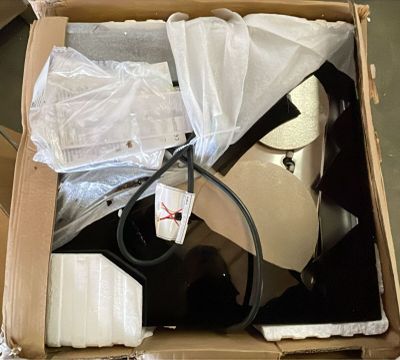 10068-25 / Matériel Hors Service /// plaque cassée ///  Plaque à induc