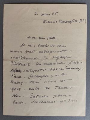 un gros plan d'un morceau de papier sur lequel on a écrit