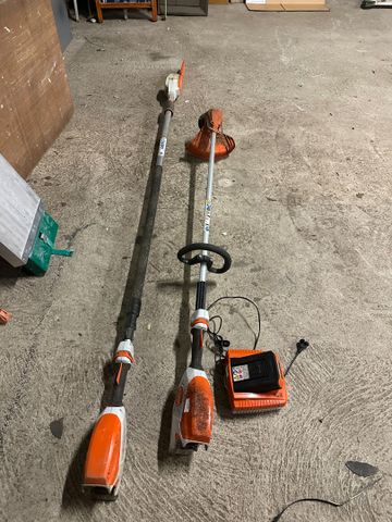 Ensemble d’outils de jardinage STIHL à batterie : Coupe bordure à