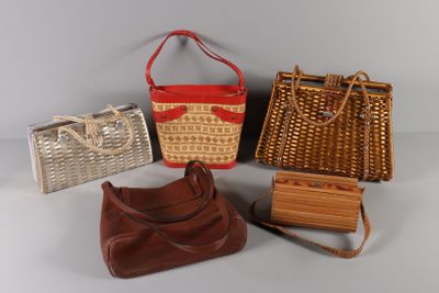 Ensemble de cinq sacs à main en cuir, bois . - Photo 1