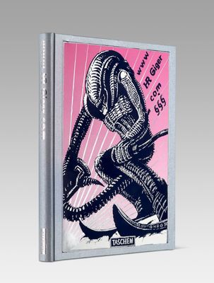 une image représentant un livre sur lequel figure l'illustration d'un extraterrestre