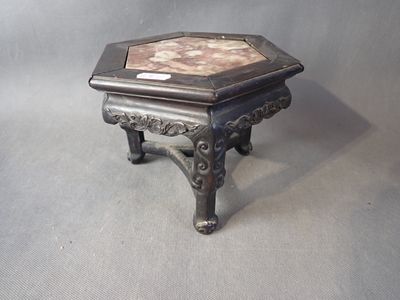 CHINE Socle en bois et marbre, H. 14,5cm, largeur 17cm, travail fin XI - Photo 1