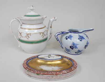 Lot composé de : - SAMSON, vide poche en porcelaine polychro…