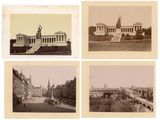 quatre vieilles photos d'un bâtiment avec une statue au milieu