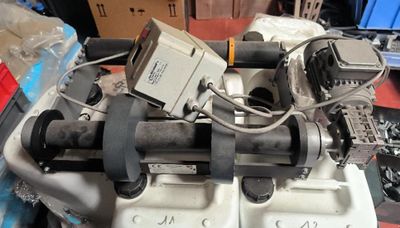 an image of a car engine with wires and wires attached to it