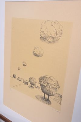 une photo d'un dessin accroché au mur d'une pièce