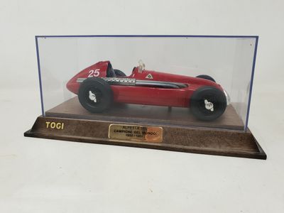TOGI (Italie, vers 1965,échelle 1/23ème, en zamak)