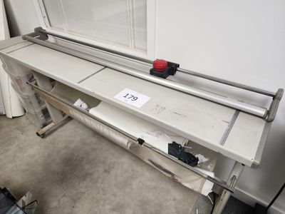 l'image d'une machine installée dans une pièce