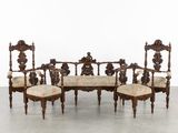 une image représentant un ensemble de six chaises et une table au milieu d'une pièce