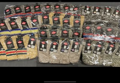 Lot de 120 paires de chaussettes hommes en coton bio de la m… - Photo 1