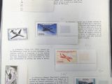 une feuille de papier sur laquelle est dessinée une image d'avion