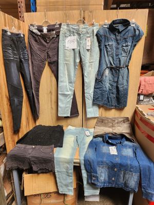 Lot de 9 vêtements femme, tailles 38, différents coloris.Les articles 