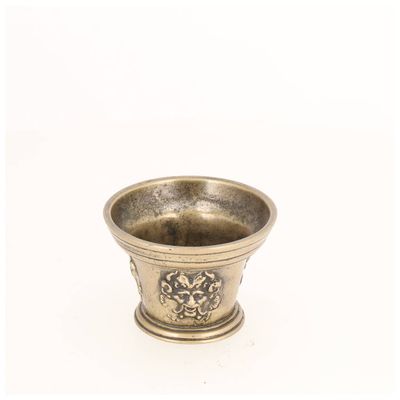 FRANCE, XVIIe siècle Mortier en bronze à patine argentée au …