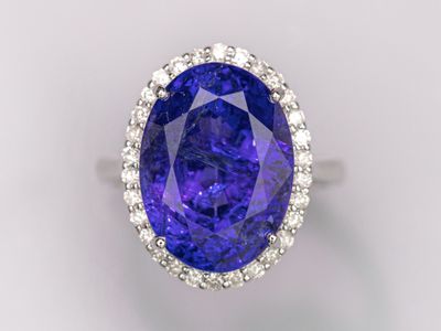 a tanzanite and diamond ring