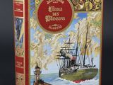 un vieux livre avec l'image d'un bateau sur la couverture