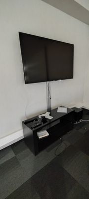 Téléviseur de marque SONY, de 2016. Avec système Subwoofer YAMAHA YST- - Photo 1