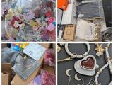 de nombreuses photos différentes représentant divers objets posés sur une table