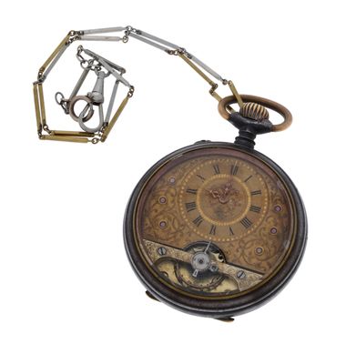 une montre de poche munie d'une chaîne