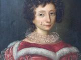 portrait d'une femme en robe rouge à col de fourrure blanche