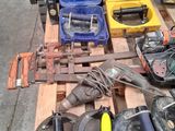 many tools that are sitting on a pallet