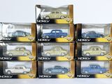 de nombreux modèles de voitures différents dans les boîtes