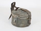 a small metal box with a handle and a handle on it