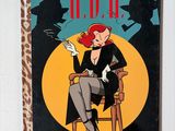 une image représentant un livre sur lequel figure la photo d'une femme assise sur une chaise