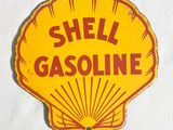 Panneau jaune représentant de l'essence Shell sur fond blanc, portant l'inscription « Shell gasoline »