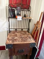1 lot de mobilier comprenant 1 buffet en bois et 1 meuble d'… (photo 4)