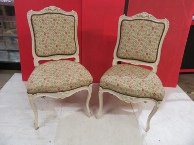 383.59 - Deux Chaises DE Style Louis XV 10 - 20 Euro
