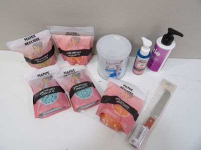 a lot of items that are sitting on a table