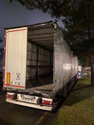 SCHMITZ *SEMI-REMORQUE CARGOBULL - Immatriculation : EL-176-…