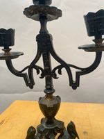 Paire de candélabres en bronze à trois bras de lumières. (photo 2)