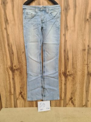 Lot de 19 jeans femme ? Denim bleu clair