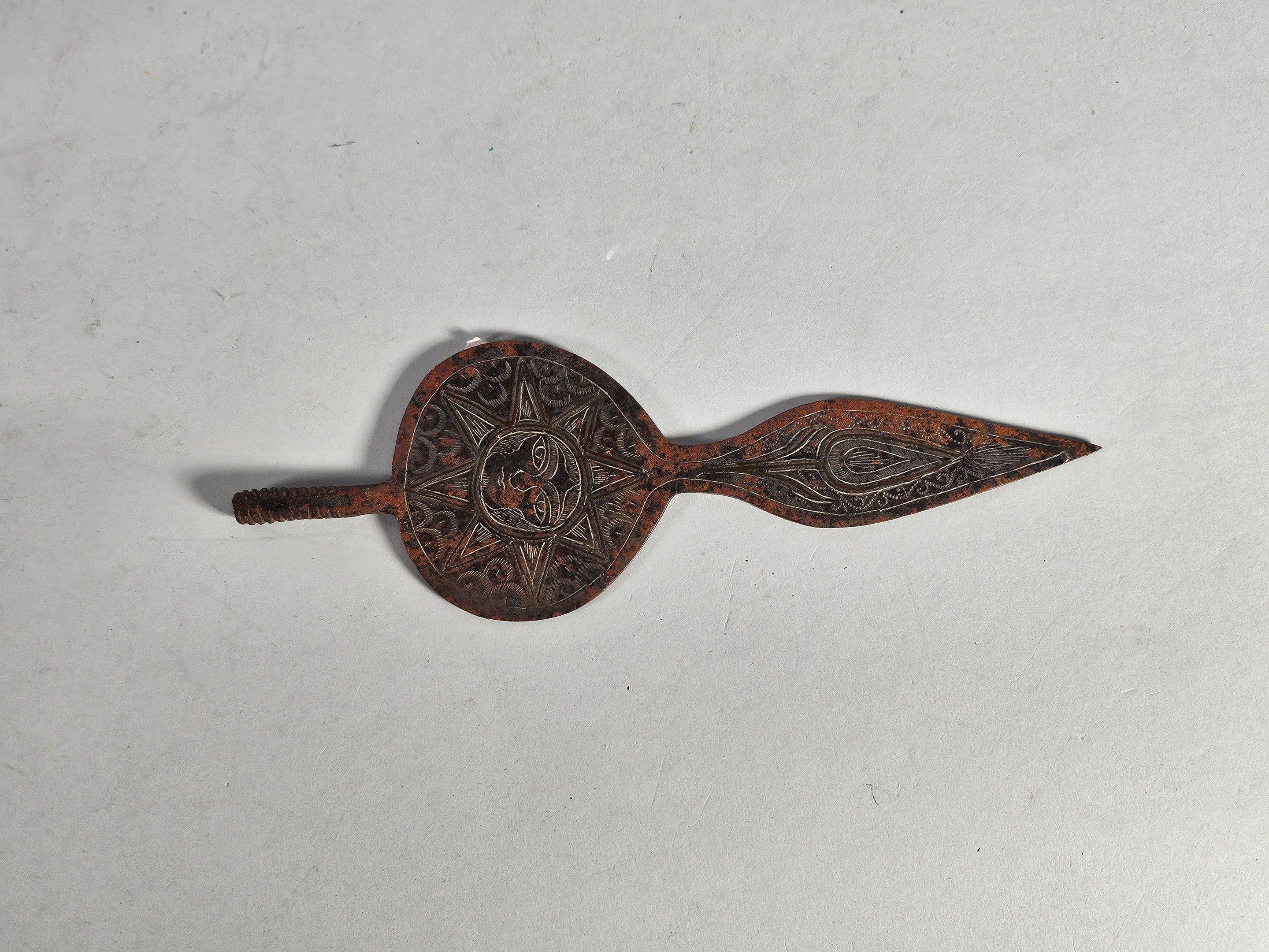 Objets d'art & Curiosités