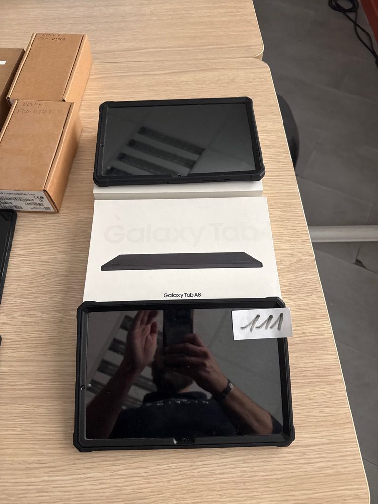 2 tablettes GALAXY TAB A8 LIEU DE STOCKAGE : Alinéa Rosny-so…