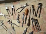 many different types of tools that are on the floor