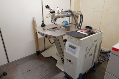 Poste de soudure laser ALPHALASER, mod. AL 200, N°Y1-03963-0…