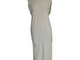 une image d'une robe blanche sur un mannequin, un mannequin, un mannequin, un mannequin, un mannequin, un mannequin, un mannequin, un mannequin
