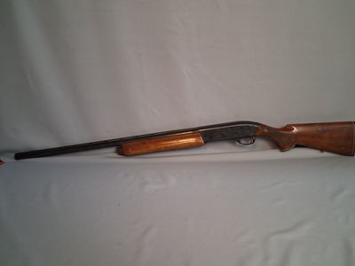 Fusil de chasse REMINGTON 1100 semi-automatique