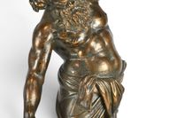 LAMPE (pieds de) en bronze patiné figurant le Silène, satyre… (photo 3)