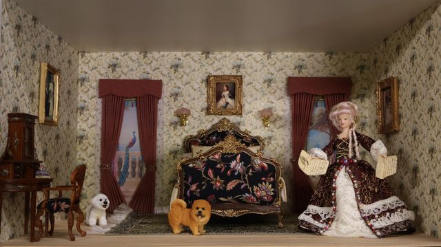 Diorama. Composition miniature, dans une vitrine en bois, vitre e...