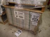 une pile de boîtes posées sur une palette